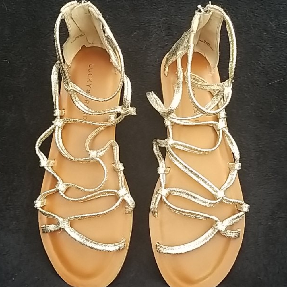 Never worn Lucky Brand Anisha